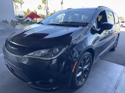 Used 2018 Chrysler Pacifica Limited