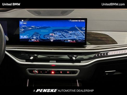 Used 2023 BMW X7 xDrive40i image 11