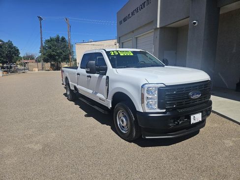 Used 2025 Ford F250 XL w/ FX4 Off-Road Package AWD/4WD image 5