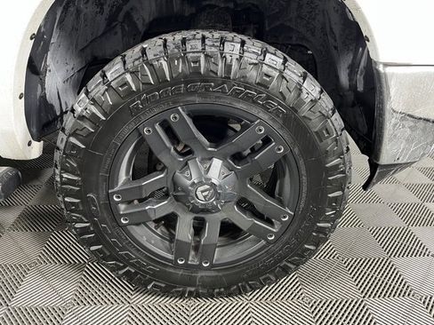 Used 2017 RAM 1500 Laramie w/ Convenience Group image 9