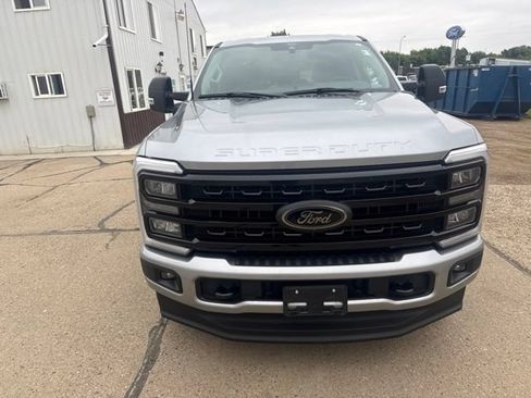 Used 2024 Ford F250 Lariat w/ Black Appearance Package AWD/4WD image 6