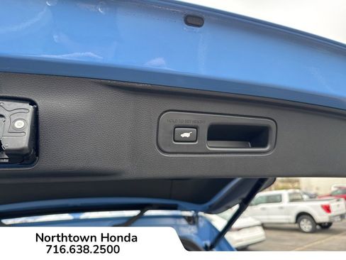 Used 2025 Honda Pilot TrailSport image 20