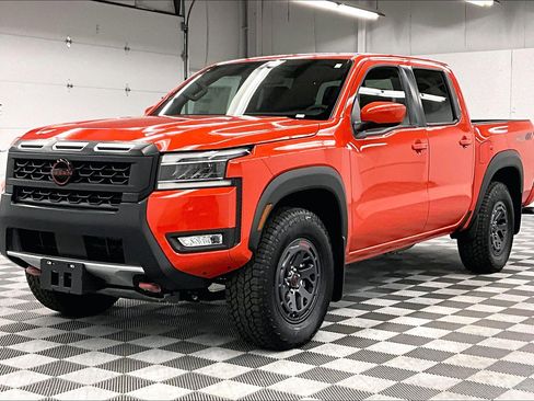 New 2025 Nissan Frontier PRO-4X AWD/4WD image 3