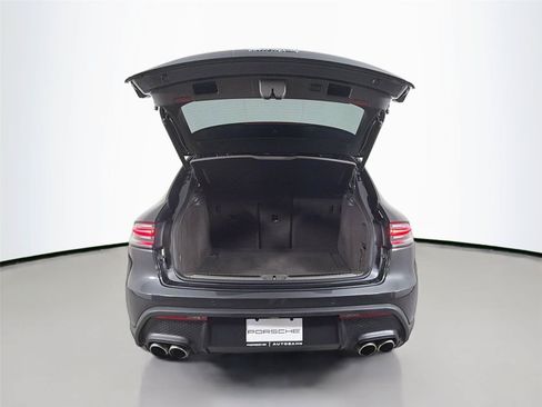 Certified 2023 Porsche Macan S AWD/4WD image 36