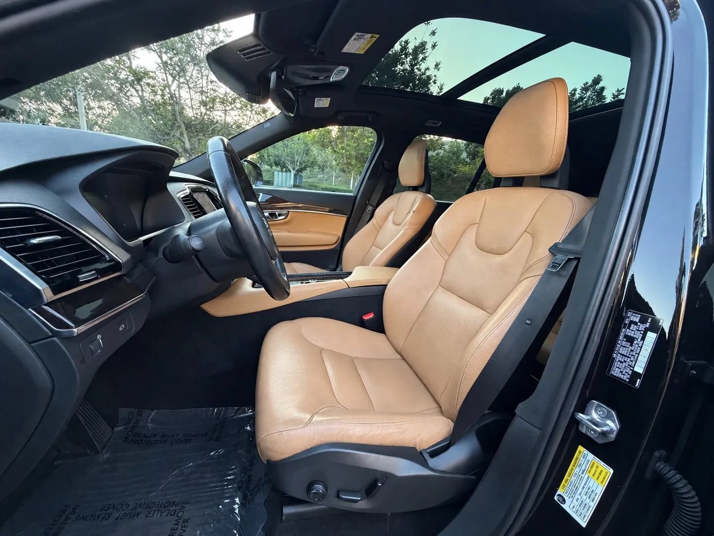 Used 2016 Volvo XC90 T6 Momentum AWD/4WD image 9