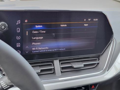 New 2026 Chevrolet Trax LT w/ Driver Confidence Package FWD image 17