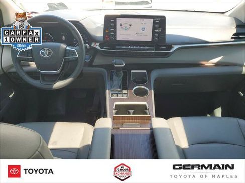 Certified 2021 Toyota Sienna XLE FWD image 18