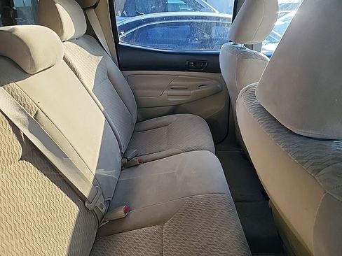 Used 2010 Toyota Tacoma 4x4 Double Cab V6 image 14