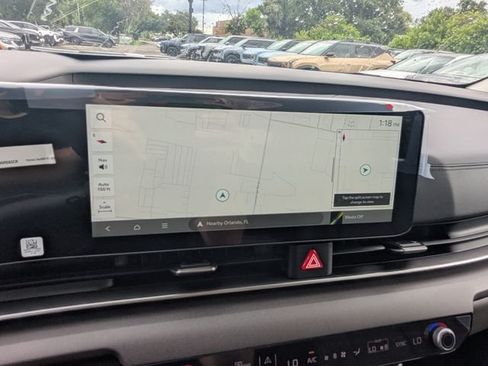 New 2027 Kia Carnival EX FWD image 23