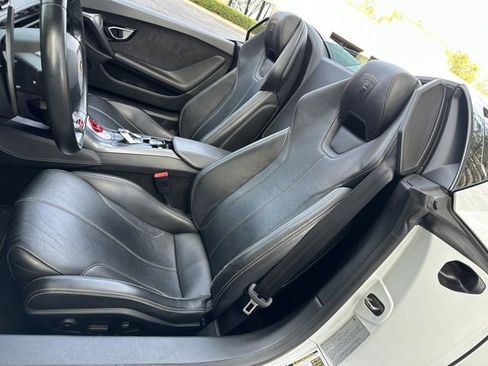 Used 2017 Lamborghini Huracan LP 580-2 image 32