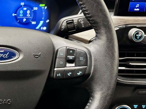 Used 2020 Ford Escape Titanium w/ Titanium Premium Package 2.0 AWD/4WD image 24