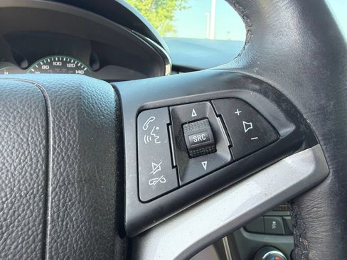 Used 2017 Chevrolet Trax LT w/ LT Convenience Package AWD/4WD image 8