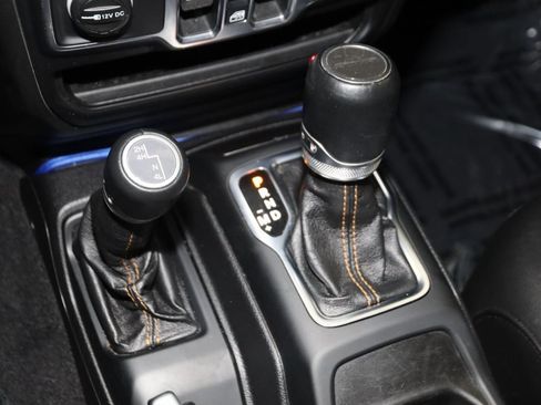 Used 2021 Jeep Gladiator Overland image 7