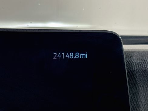 Used 2025 Ford Expedition Active AWD/4WD image 19