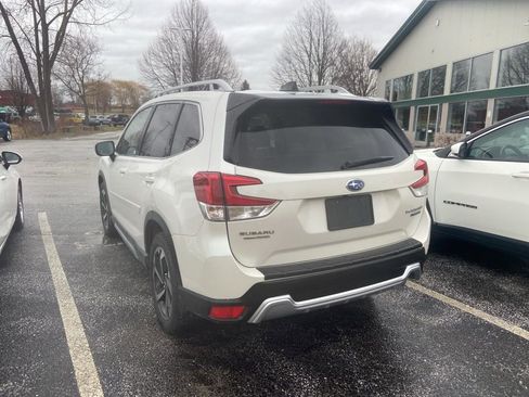 Used 2024 Subaru Forester Touring image 4