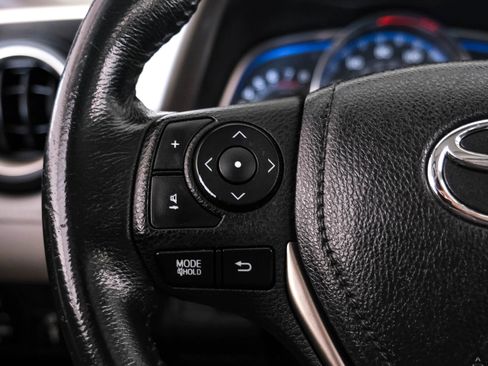 Used 2015 Toyota RAV4 Limited FWD image 15