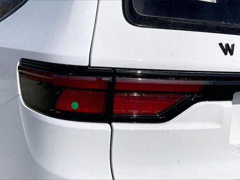 New 2025 Jeep Wagoneer L Series II image 14