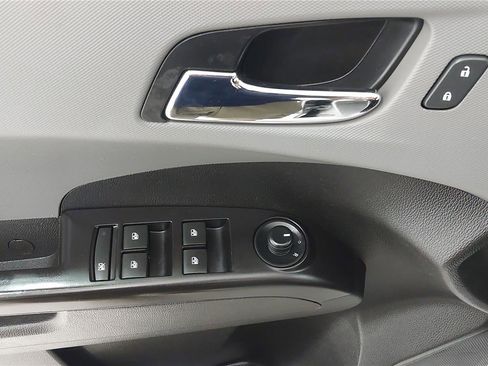 Used 2019 Chevrolet Sonic LT image 21