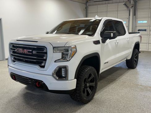Used 2019 GMC Sierra 1500 AT4 w/ Technology Package AWD/4WD image 8