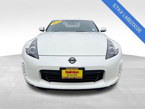 Used 2020 Nissan 370Z w/ Sport Package image 2