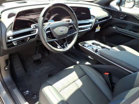 New 2026 Cadillac Lyriq Sport w/ LPO, ONYX Package AWD/4WD image 3