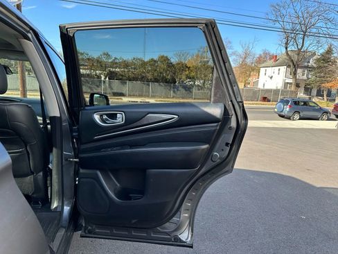 Used 2020 INFINITI QX60 Luxe w/ Essential Package image 16