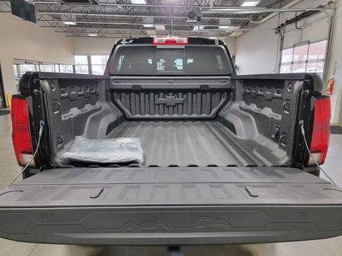 New 2026 Chevrolet Colorado ZR2 AWD/4WD image 34