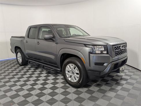 Used 2022 Nissan Frontier SV image 21
