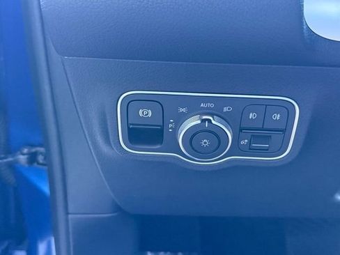 New 2026 Mercedes-Benz GLB 250 4MATIC image 17