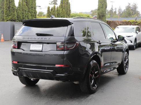 Certified 2025 Land Rover Discovery Sport Dynamic SE AWD/4WD image 10