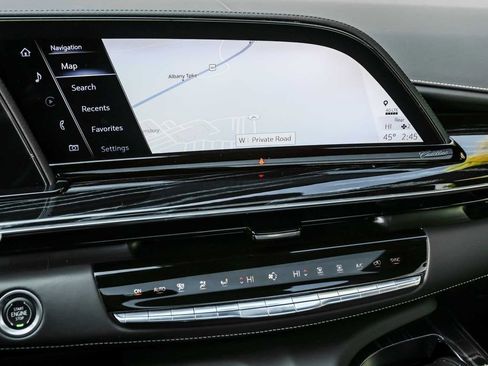 Used 2023 Cadillac Escalade ESV V image 34