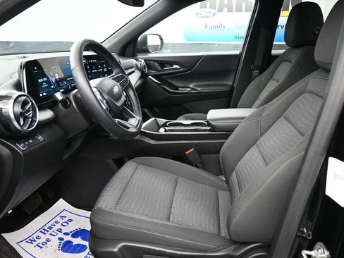 Used 2025 Chevrolet Equinox LT image 12