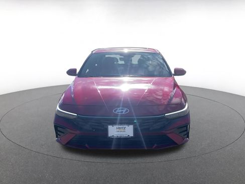 Used 2025 Hyundai Elantra SEL image 11