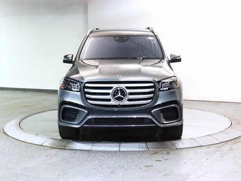 Used 2024 Mercedes-Benz GLS 580 4MATIC image 13