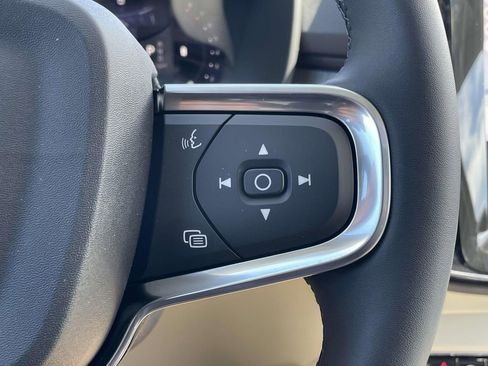 New 2026 Volvo XC40 B5 Plus w/ Protection Package Premier image 12