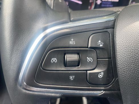 Used 2023 Buick Envision Essence w/ Sport Touring Package AWD/4WD image 13