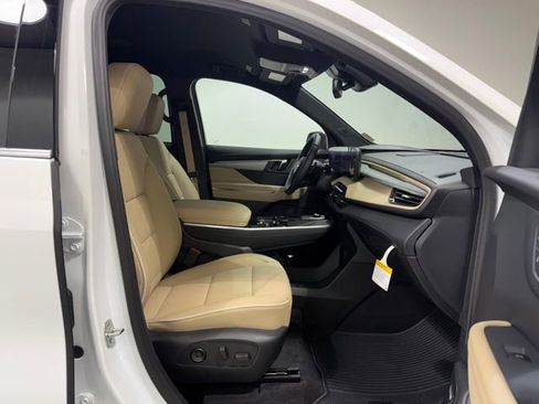 New 2026 Buick Enclave Preferred w/ LPO, All-Weather Package image 30