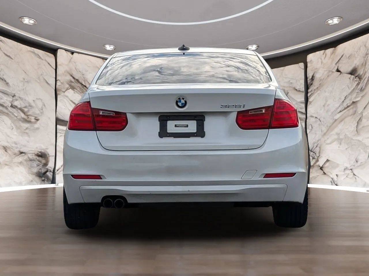 Used 2012 BMW 328i Sedan RWD image 10