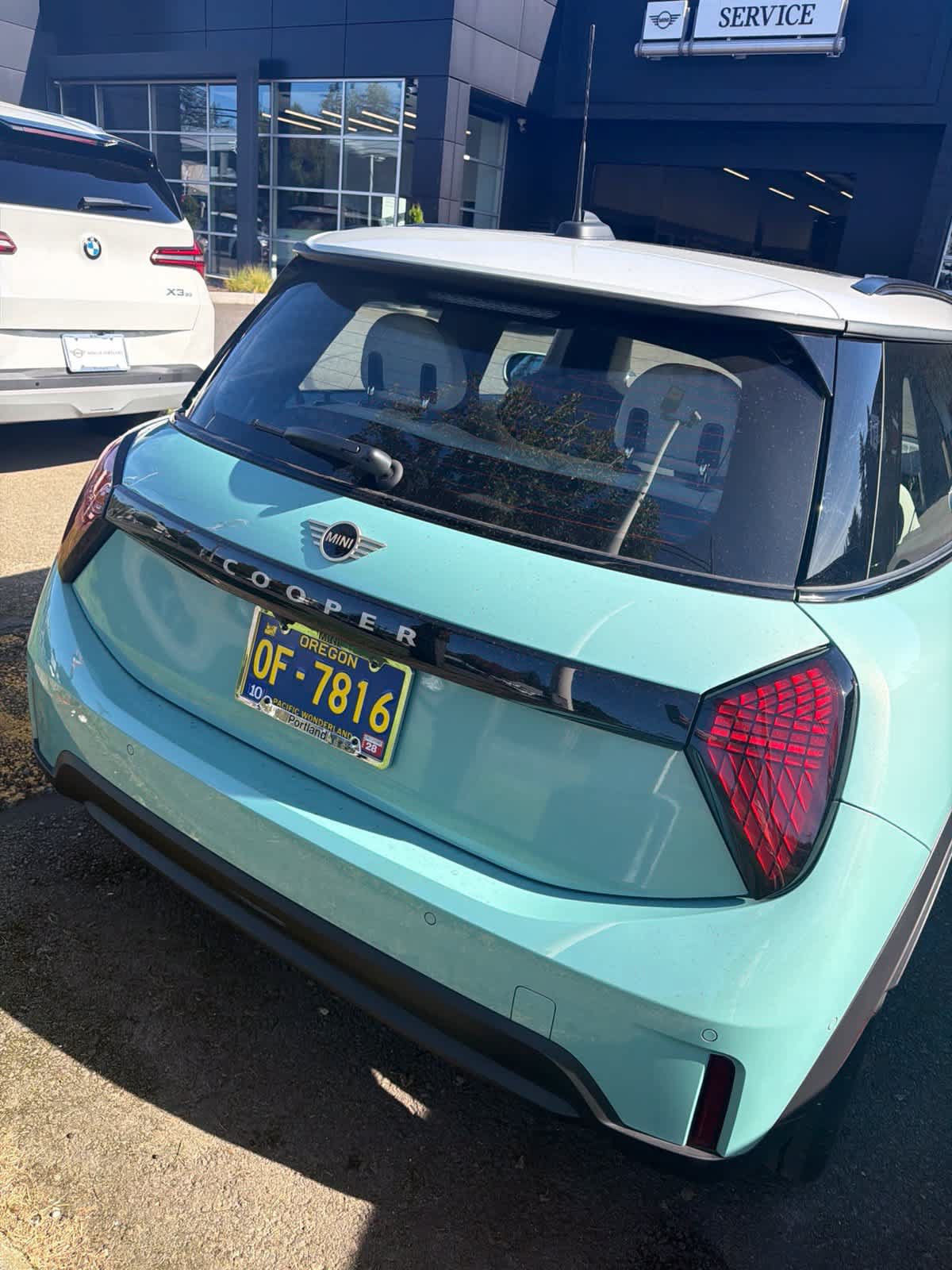Used 2025 MINI Cooper 2-Door Hardtop FWD image 7