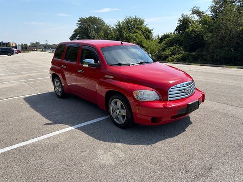 Used 2010 Chevrolet HHR LT FWD image 7