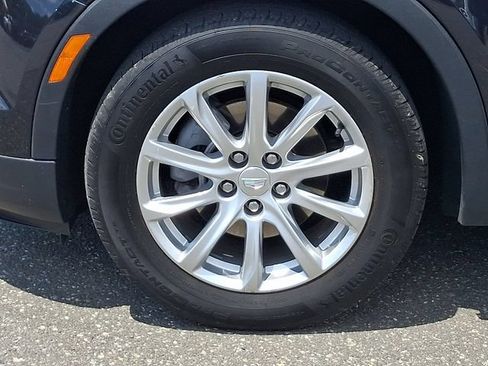 Certified 2023 Cadillac XT4 Luxury w/ Cold Weather Package AWD/4WD image 6