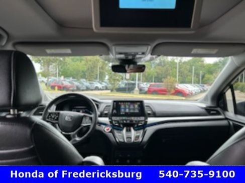 Used 2024 Honda Odyssey Touring image 49