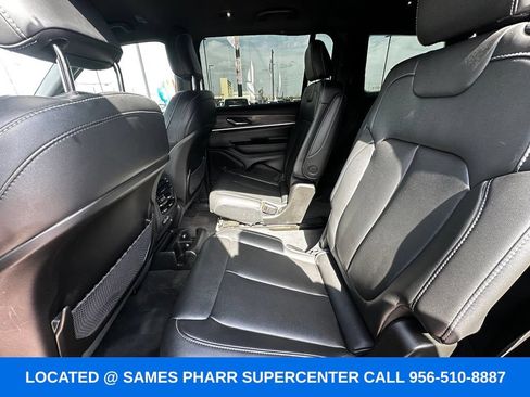 Used 2024 Jeep Grand Cherokee L Limited w/ Black Appearance Package RWD image 21