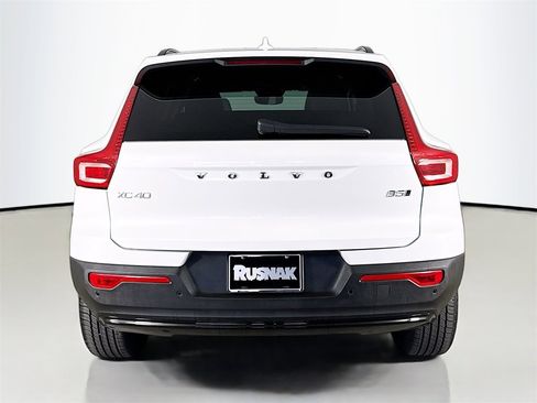 Certified 2026 Volvo XC40 B5 Plus w/ Protection Package Premier image 6