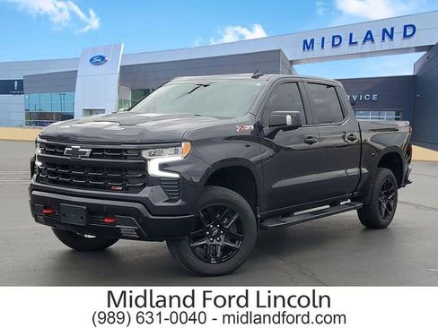 Used 2024 Chevrolet Silverado 1500 LT Trail Boss w/ LT Trail Boss Premium Package AWD/4WD image 1