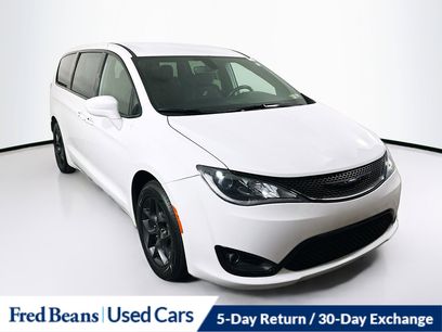 Used 2020 Chrysler Pacifica Touring w/ S Appearance Package