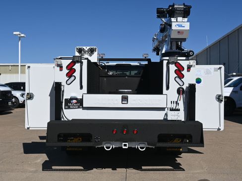 New 2026 Ford F550 4x4 Supercab Super Duty image 18