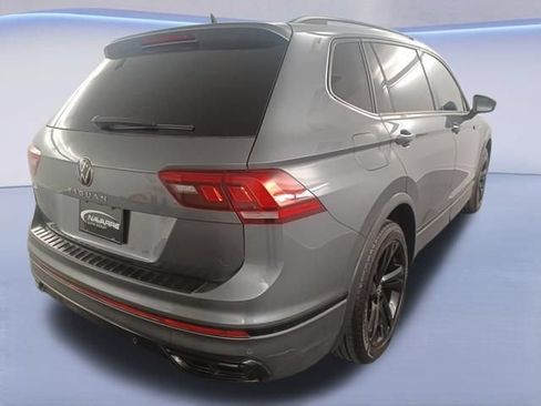 Used 2023 Volkswagen Tiguan SE R-Line FWD image 7