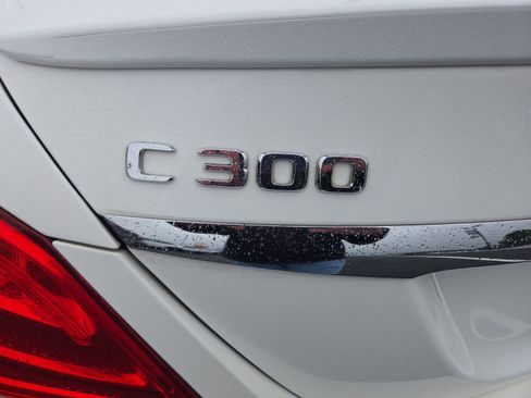 Used 2018 Mercedes-Benz C 300 Sedan image 12