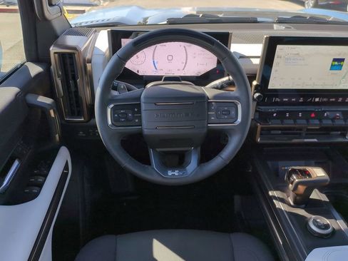 Used 2024 GMC Hummer EV 3X w/ Omega Edition AWD/4WD image 8